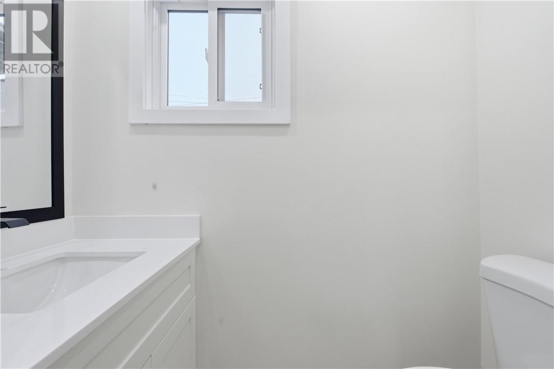 853 Howey, Greater Sudbury, Ontario  p3b 1h3 - Photo 5 - 2130895