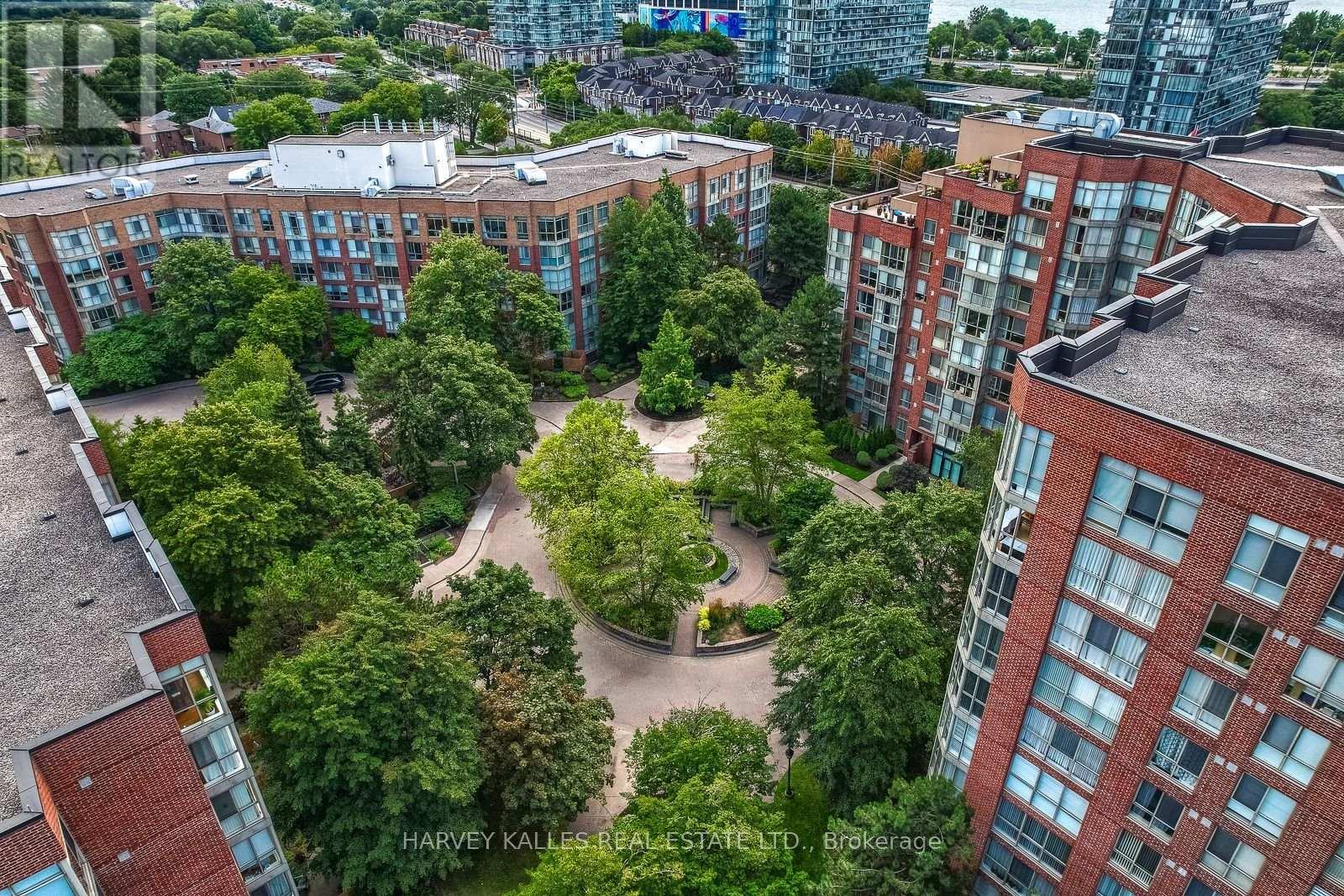 521 - 20 SOUTHPORT STREET, Toronto, Ontario
