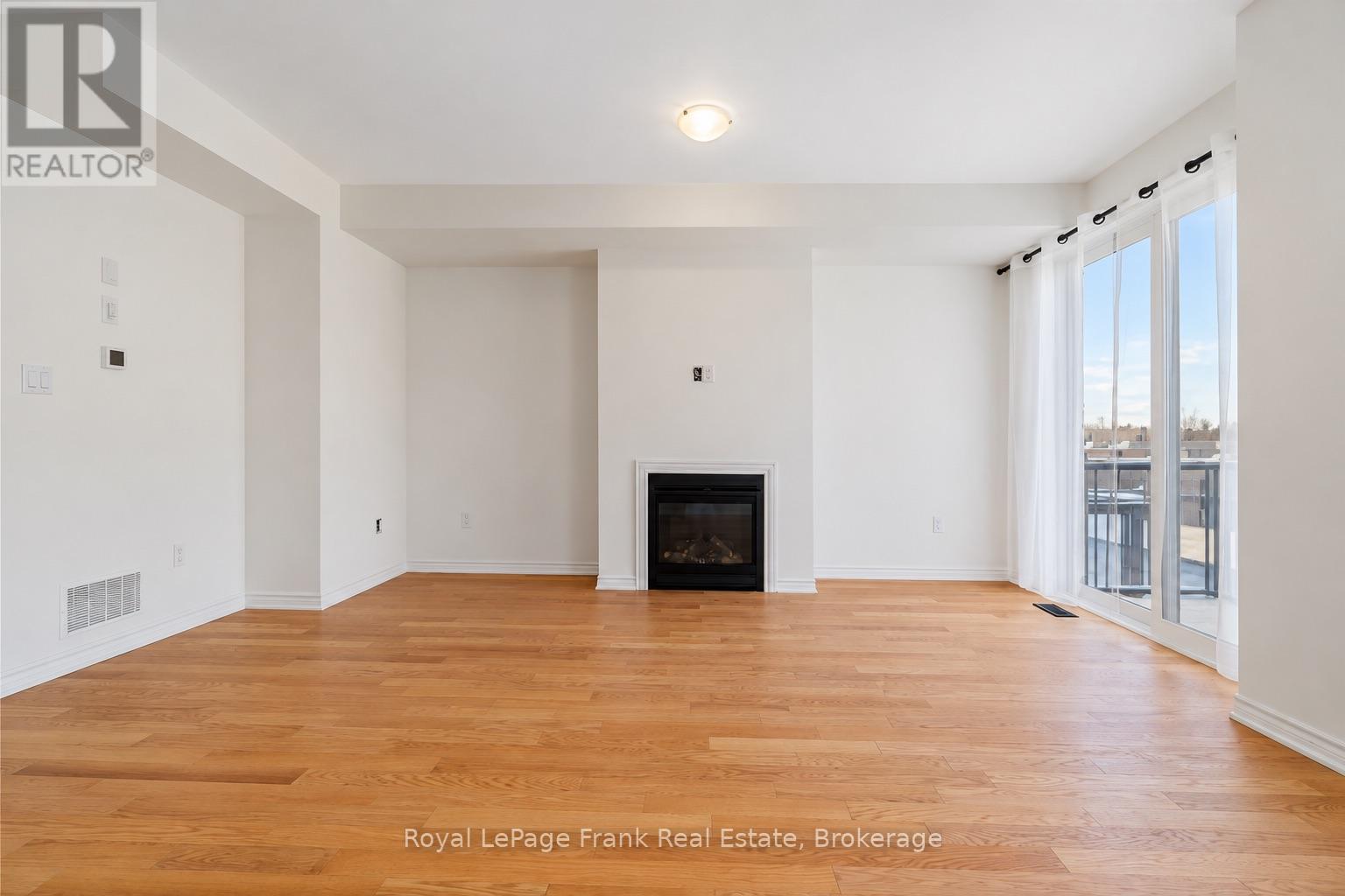 6875 Main Street, Whitchurch-Stouffville, Ontario  L4A 4X2 - Photo 7 - N14028548