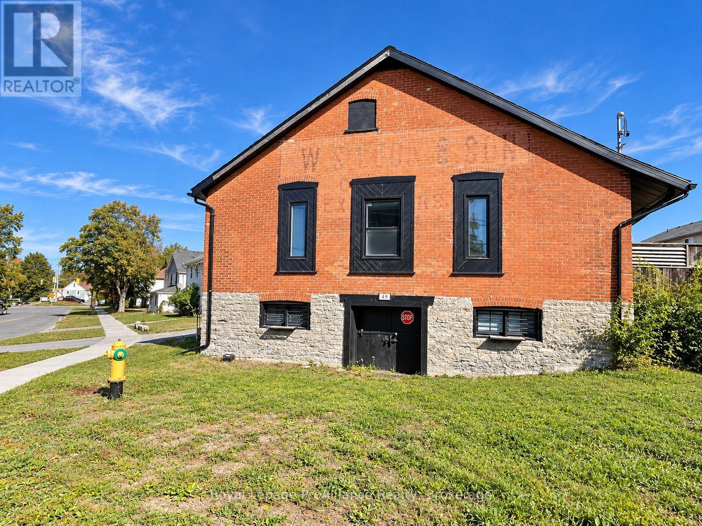 Unit #1 - 49 Albion Street, Belleville, Ontario  K8N 2P4 - Photo 1 - X14028576