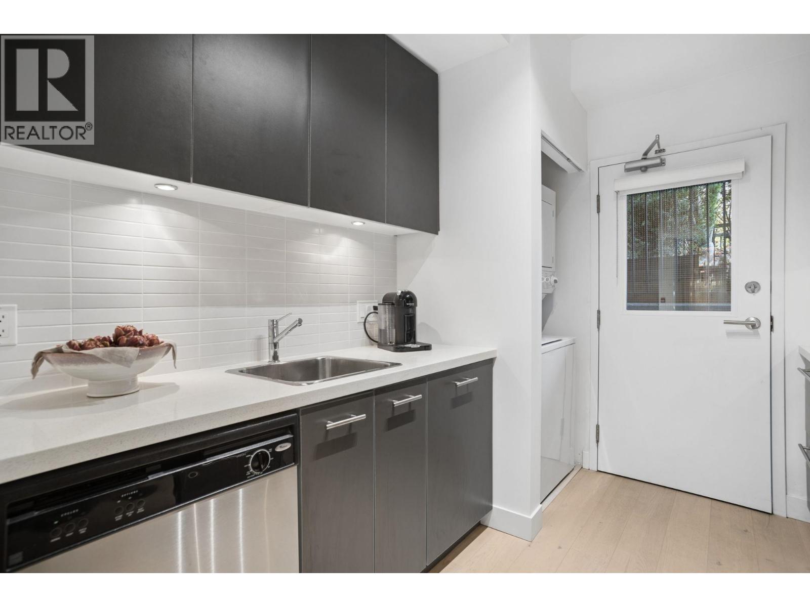 2818 Watson Street, Vancouver, British Columbia  V5T 3H3 - Photo 11 - R3174215