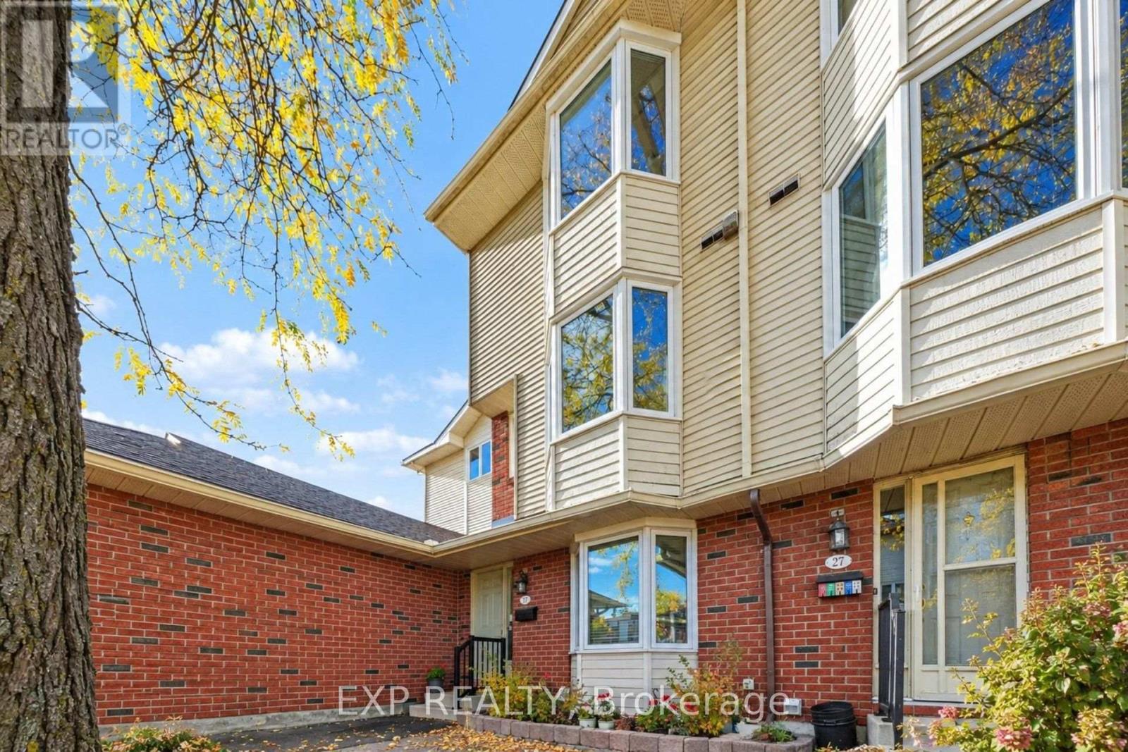 23 - 25 Haxby Private, Ottawa, Ontario  K1T 3B5 - Photo 3 - X14028462