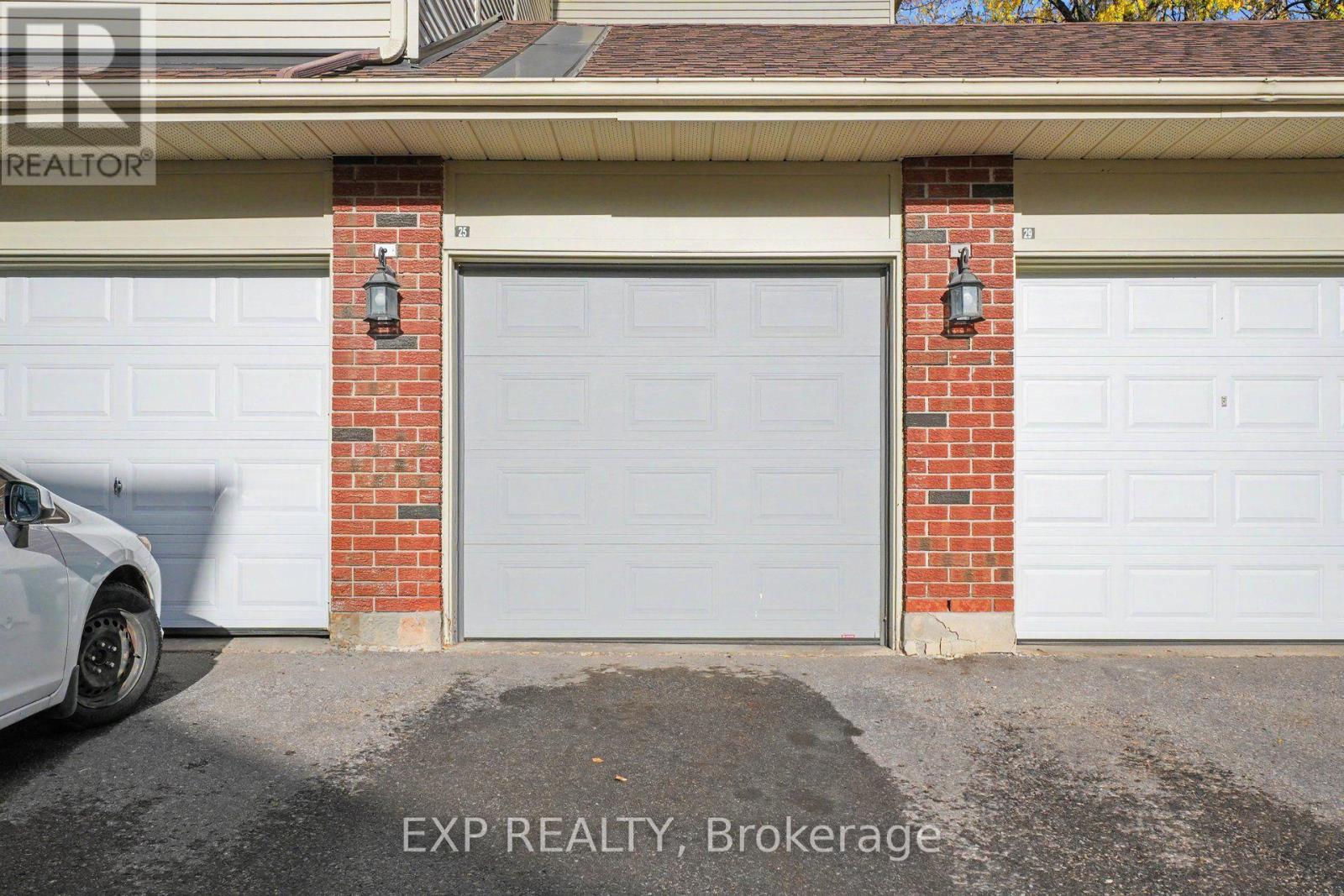 23 - 25 Haxby Private, Ottawa, Ontario  K1T 3B5 - Photo 4 - X14028462