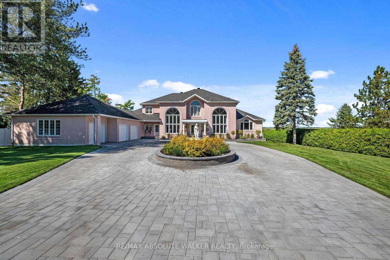 962 CAMERON STREET, ottawa, Ontario