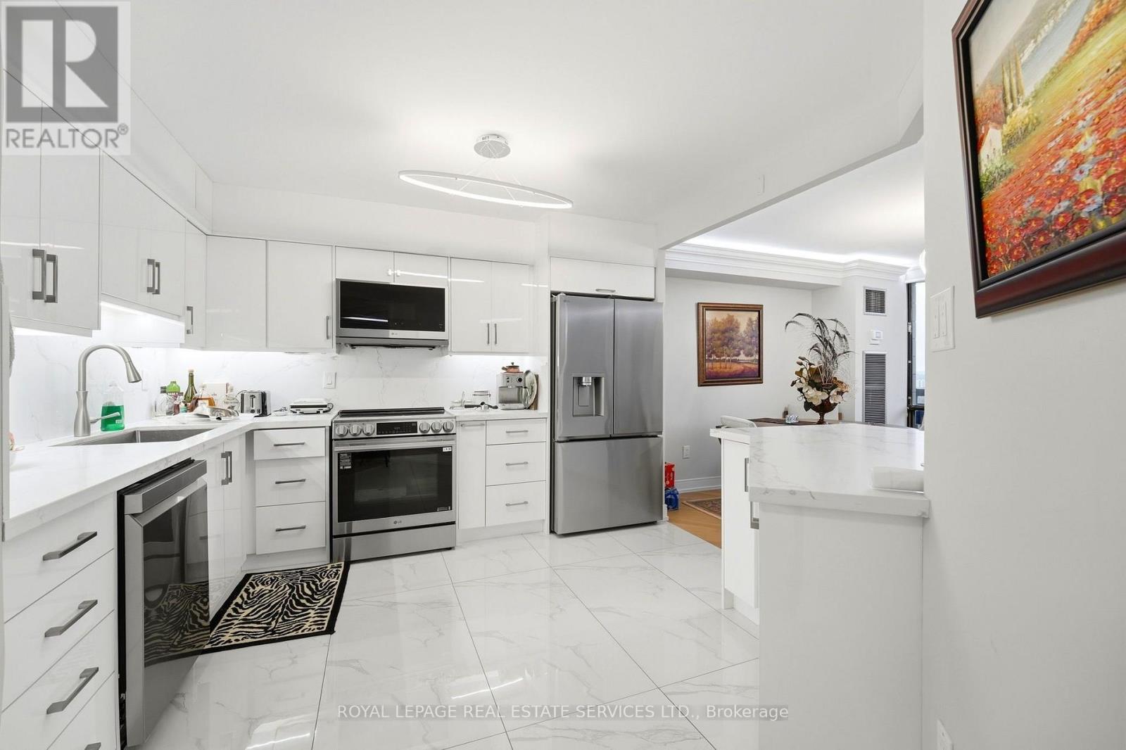 1502 - 75 Graydon Hall Drive, Toronto, Ontario  M4P 0B9 - Photo 15 - C14028506