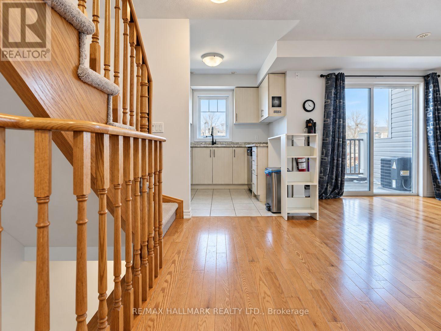63 Tabaret Crescent, Oshawa, Ontario  L1L 0G5 - Photo 11 - E14028604