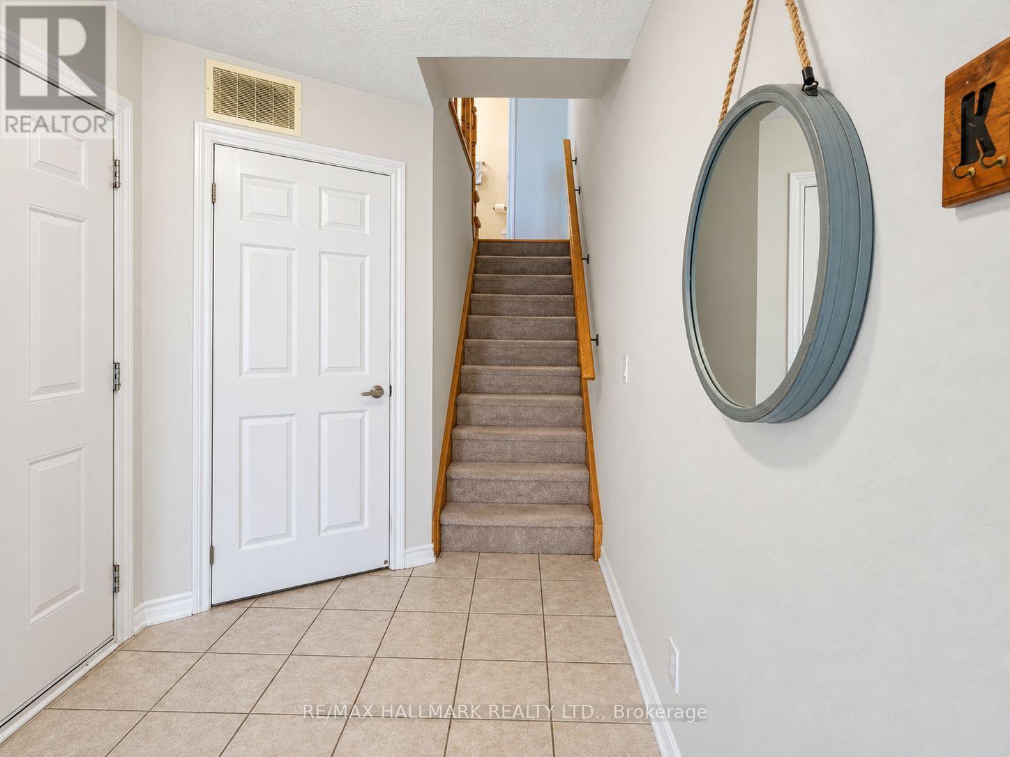 63 Tabaret Crescent, Oshawa, Ontario  L1L 0G5 - Photo 13 - E14028604
