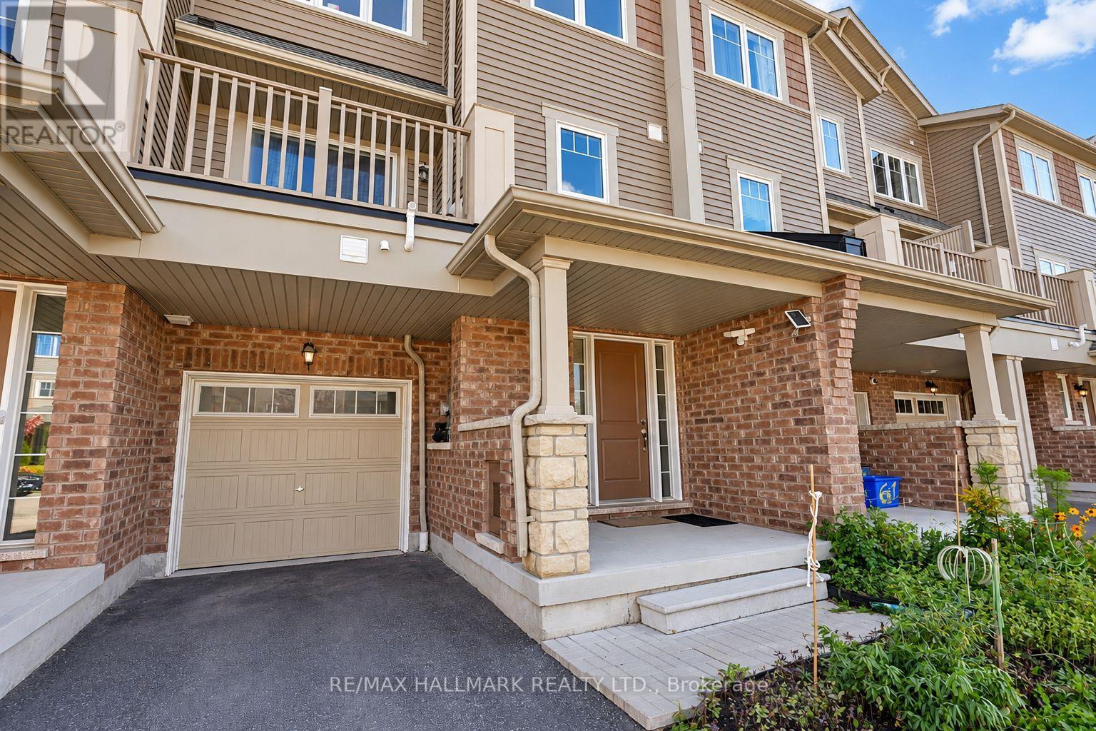 63 Tabaret Crescent, Oshawa, Ontario  L1L 0G5 - Photo 3 - E14028604