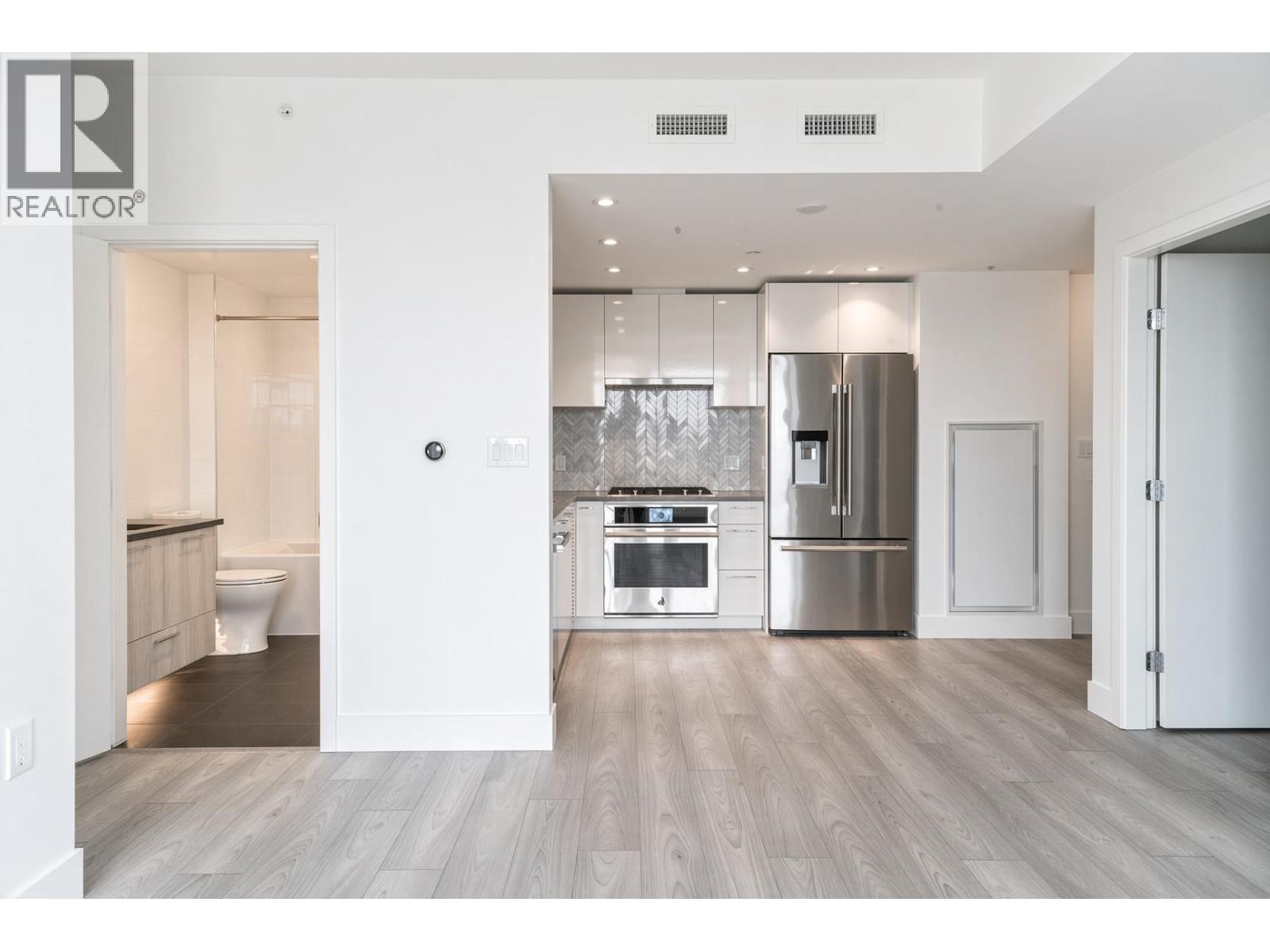 804 3581 E Kent Avenue North, Vancouver, British Columbia  V5S 0H6 - Photo 5 - R3174641