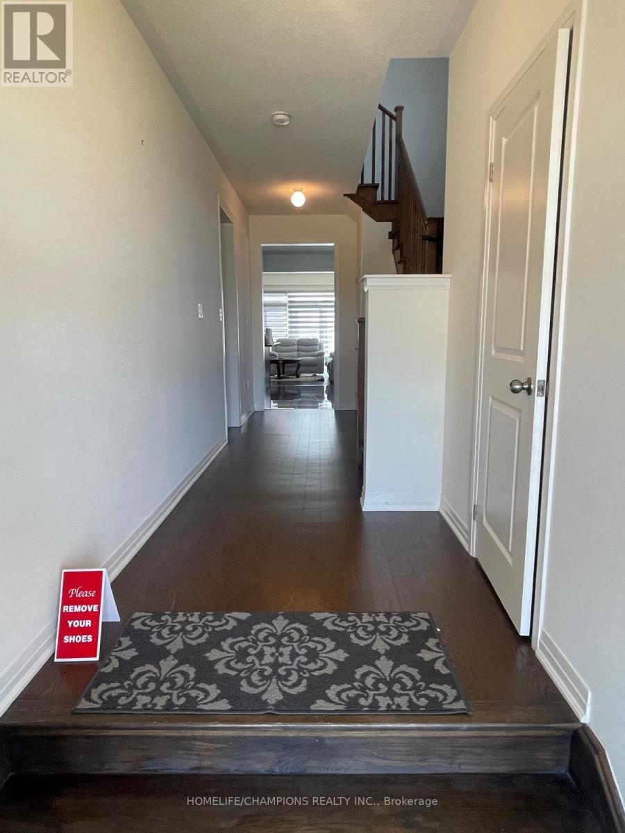 78 Clipper Lane, Clarington, Ontario  L1C 4A9 - Photo 2 - E14027556