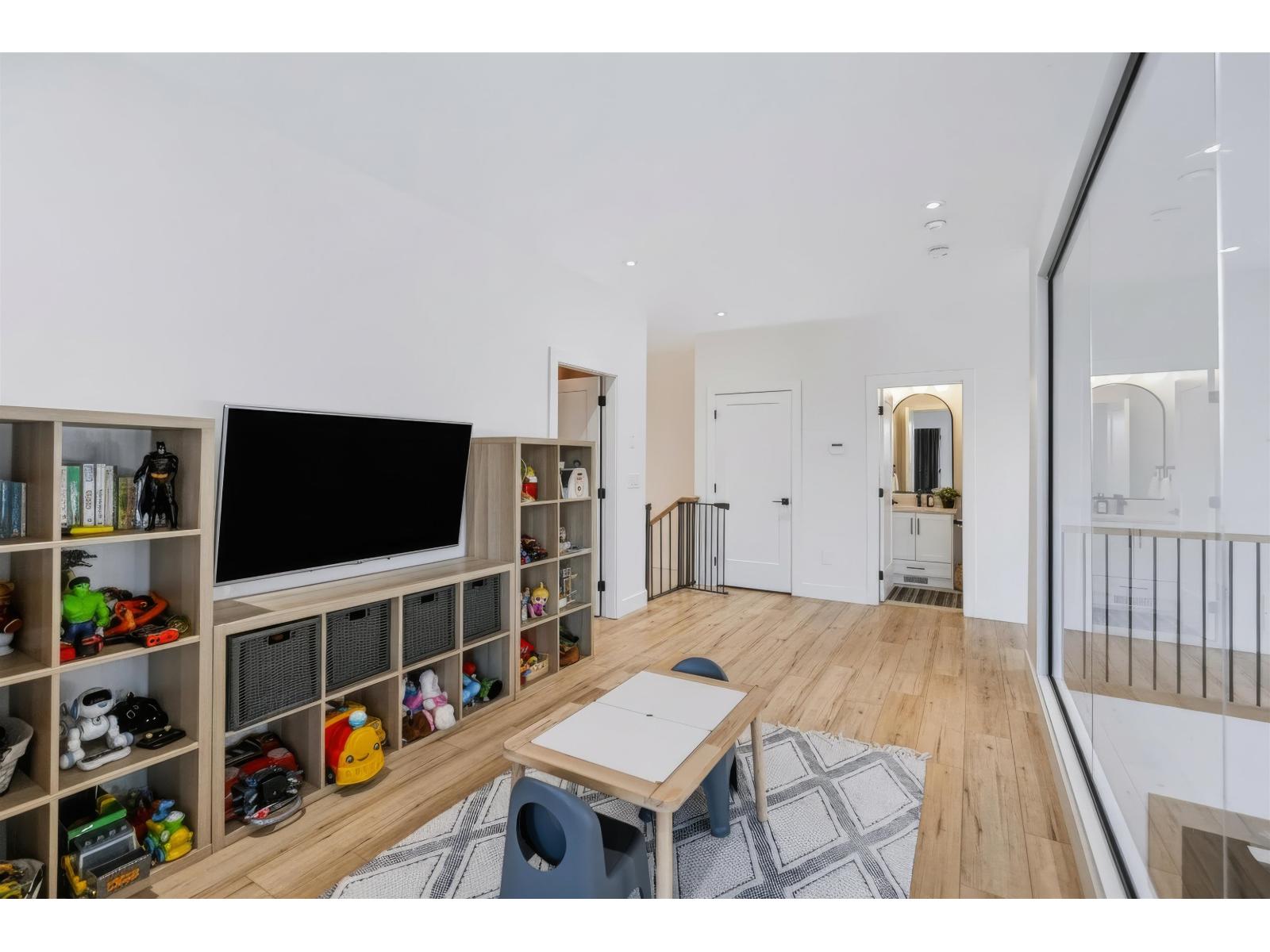 2690 PLATFORM CRESCENT