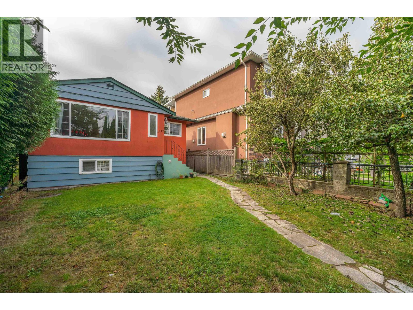 2216 E 41st Avenue, Vancouver, British Columbia  V5P 1L6 - Photo 29 - R3174720
