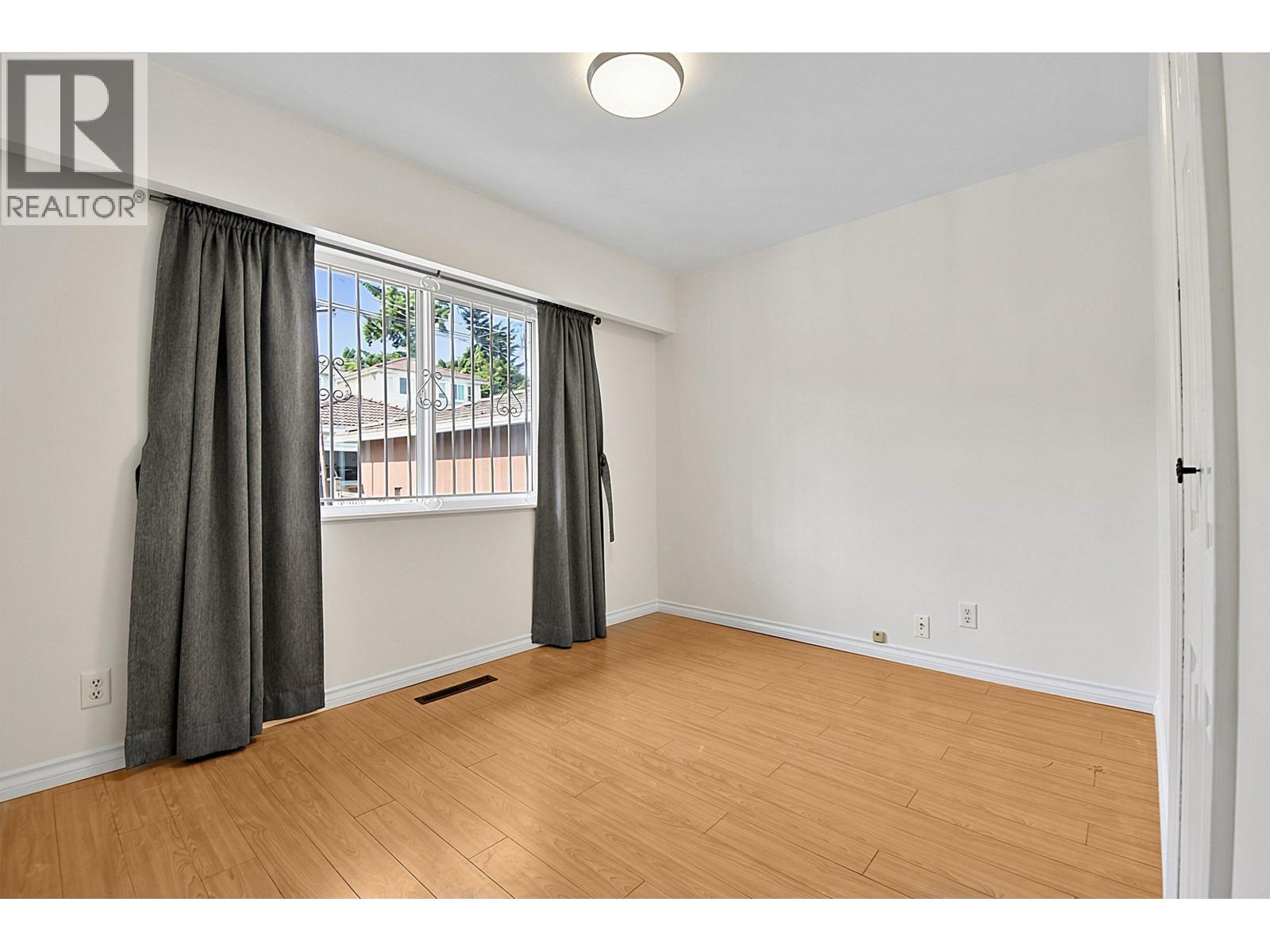2216 E 41st Avenue, Vancouver, British Columbia  V5P 1L6 - Photo 11 - R3174720