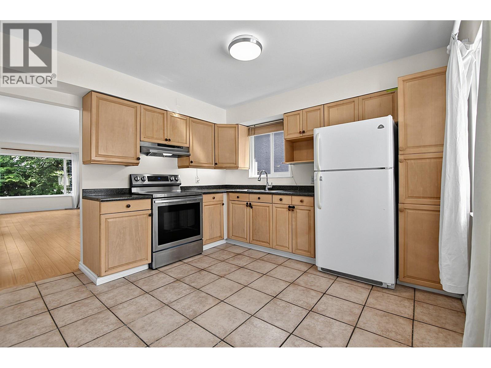 2216 E 41st Avenue, Vancouver, British Columbia  V5P 1L6 - Photo 14 - R3174720