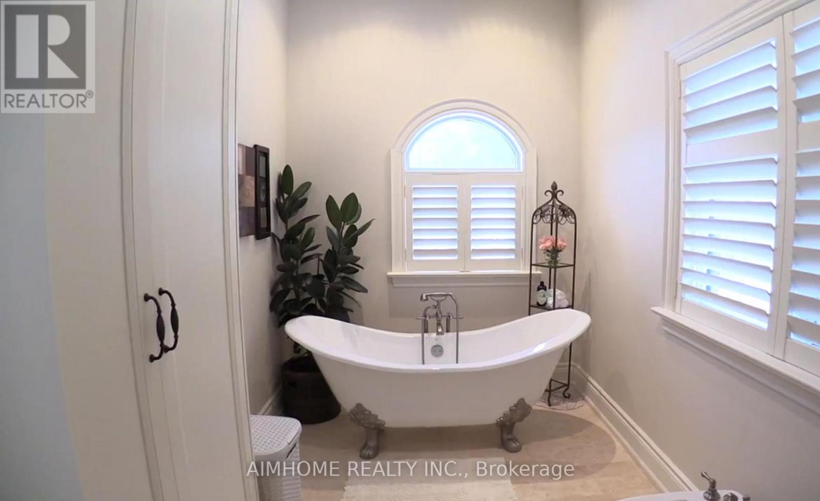 46 Loggers Trail, Whitchurch-Stouffville, Ontario  L4A 2L6 - Photo 40 - N14028644