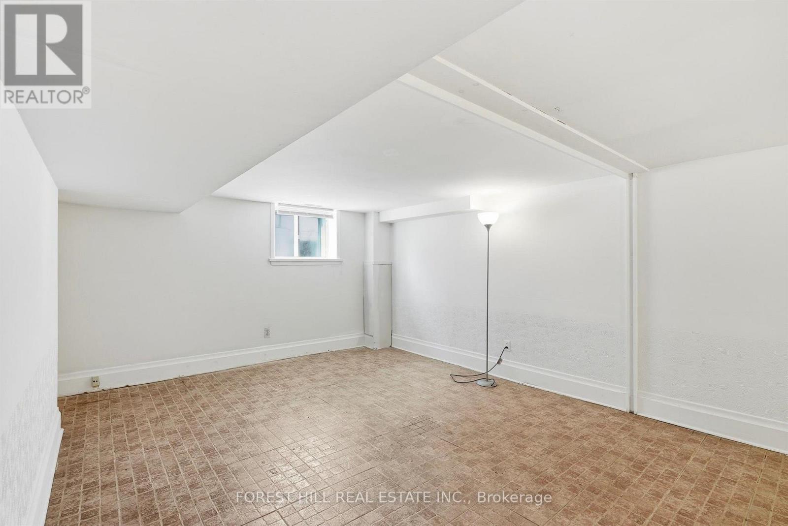 Lower - 36 Arnold Crescent, Richmond Hill, Ontario  L4C 3R5 - Photo 10 - N14028682