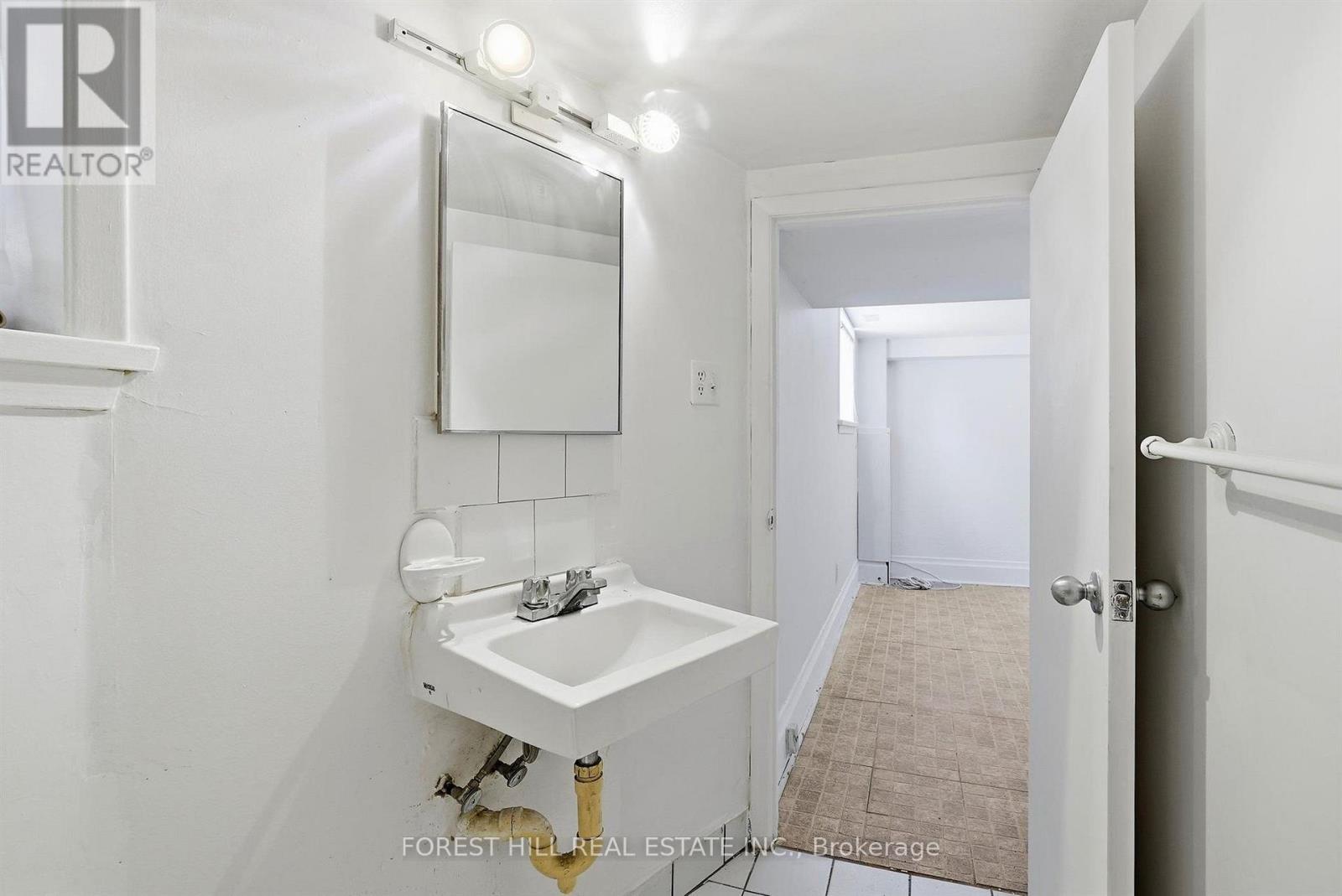 Lower - 36 Arnold Crescent, Richmond Hill, Ontario  L4C 3R5 - Photo 17 - N14028682