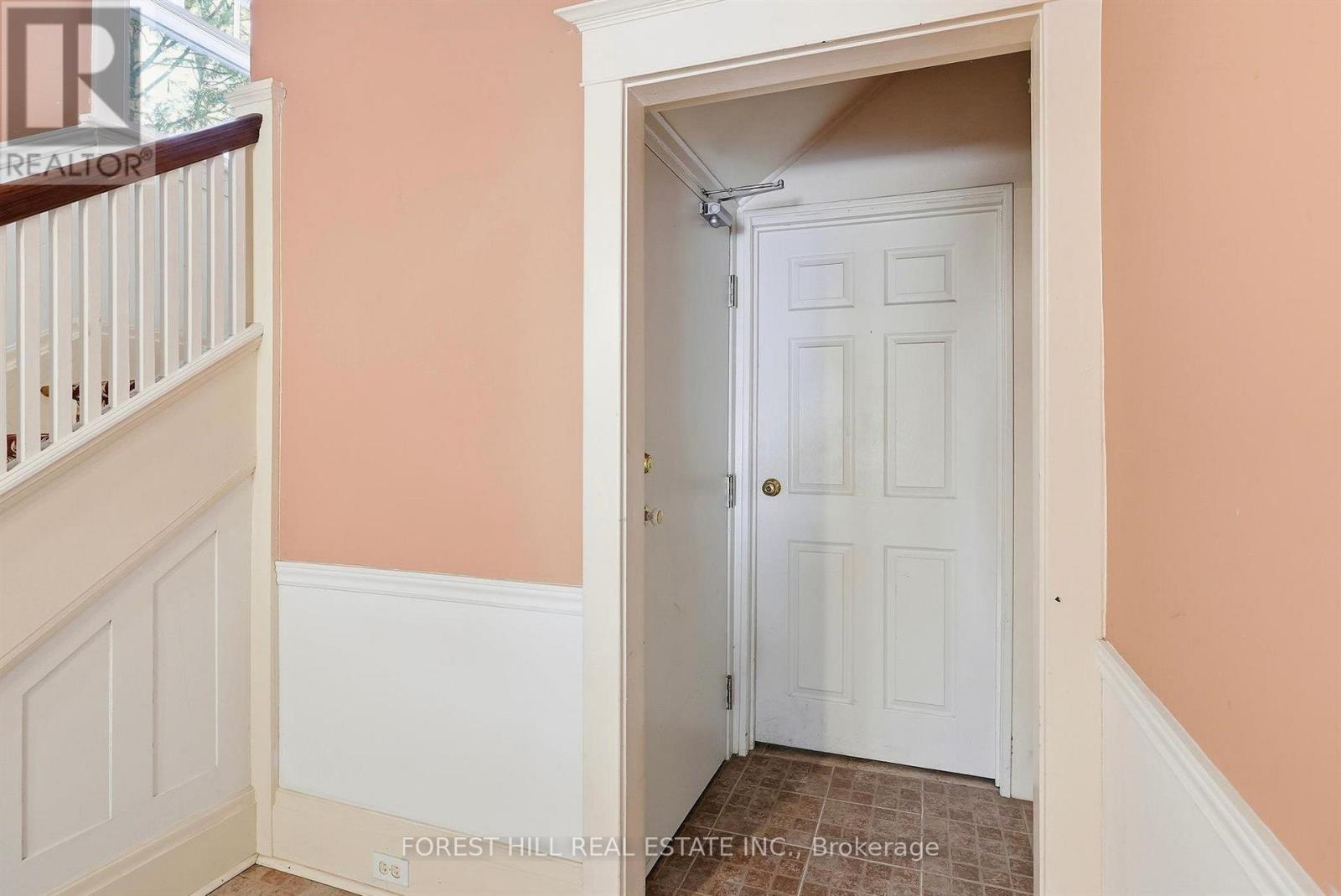 Lower - 36 Arnold Crescent, Richmond Hill, Ontario  L4C 3R5 - Photo 6 - N14028682