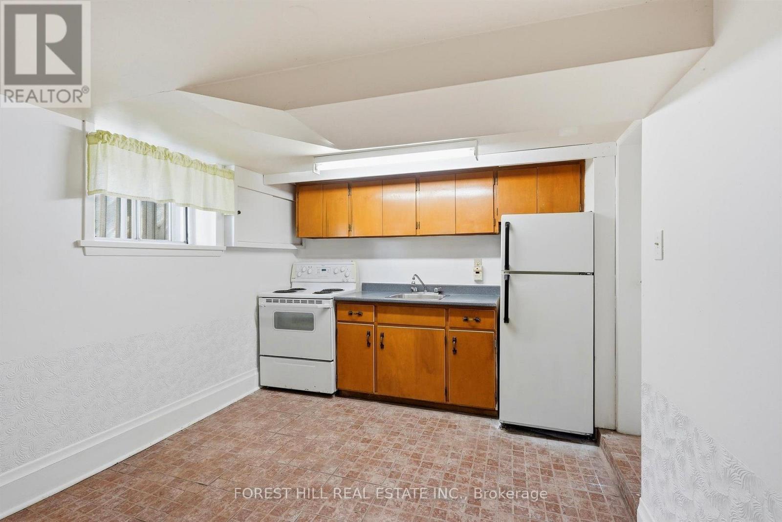 Lower - 36 Arnold Crescent, Richmond Hill, Ontario  L4C 3R5 - Photo 8 - N14028682