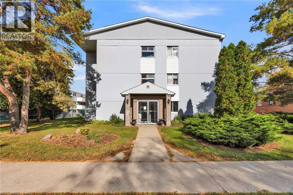100 Breckenridge Drive Unit# 103, Kitchener, Ontario  N2B 2N9 - Photo 2 - 40869712