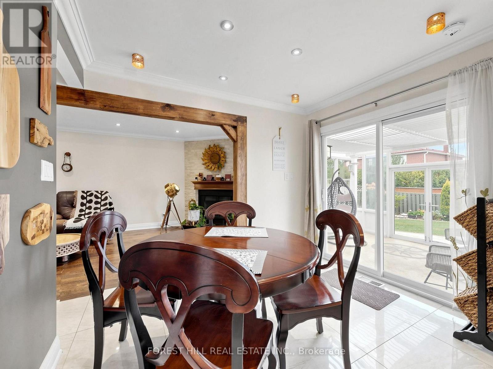 1631 Meadowfield Crescent, Mississauga, Ontario  L5M 4T5 - Photo 11 - W14028450