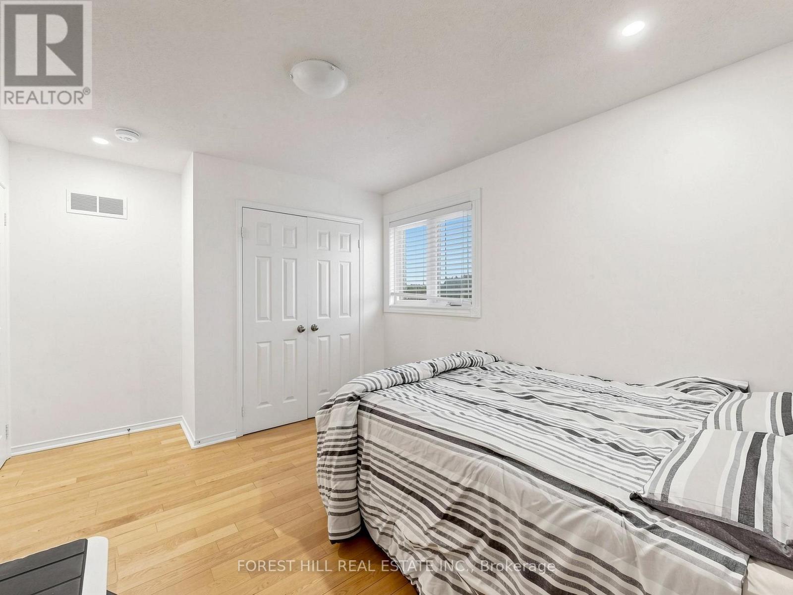 1631 Meadowfield Crescent, Mississauga, Ontario  L5M 4T5 - Photo 22 - W14028450