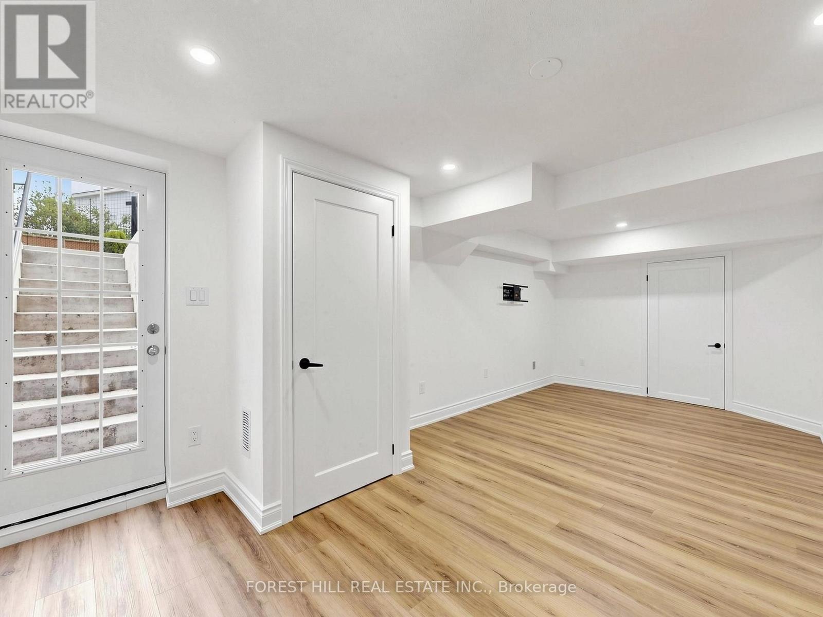 1631 Meadowfield Crescent, Mississauga, Ontario  L5M 4T5 - Photo 31 - W14028450