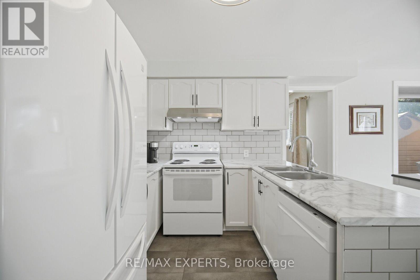 98 De Rose Avenue, Caledon, Ontario  L7E 1A7 - Photo 16 - W14028516