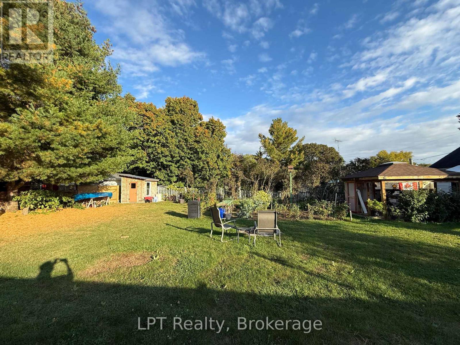 22 Third Street N, Prince Edward County, Ontario  K0K 2T0 - Photo 17 - X13884412