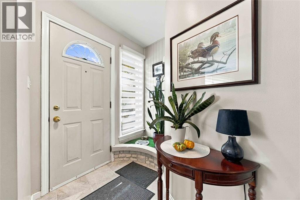 1179 NEWELL STREET Sarnia Ontario Canada N7V3H7 4