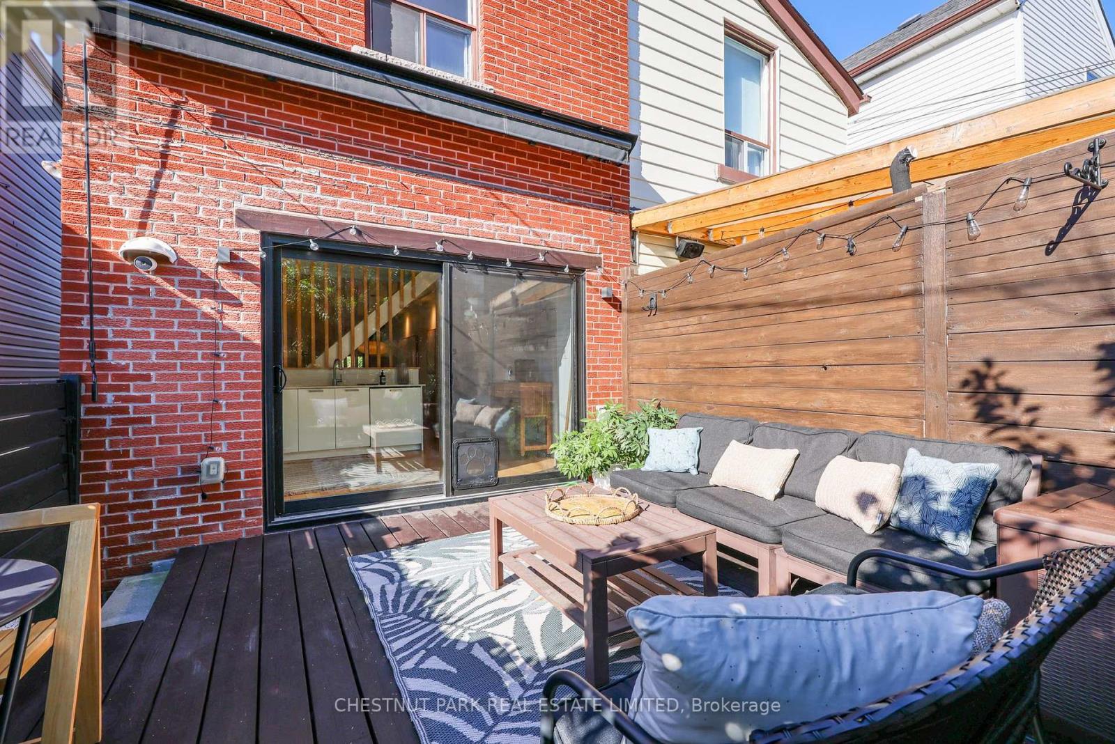 517 Crawford Street, Toronto, Ontario  M6G 3J9 - Photo 23 - C14027512
