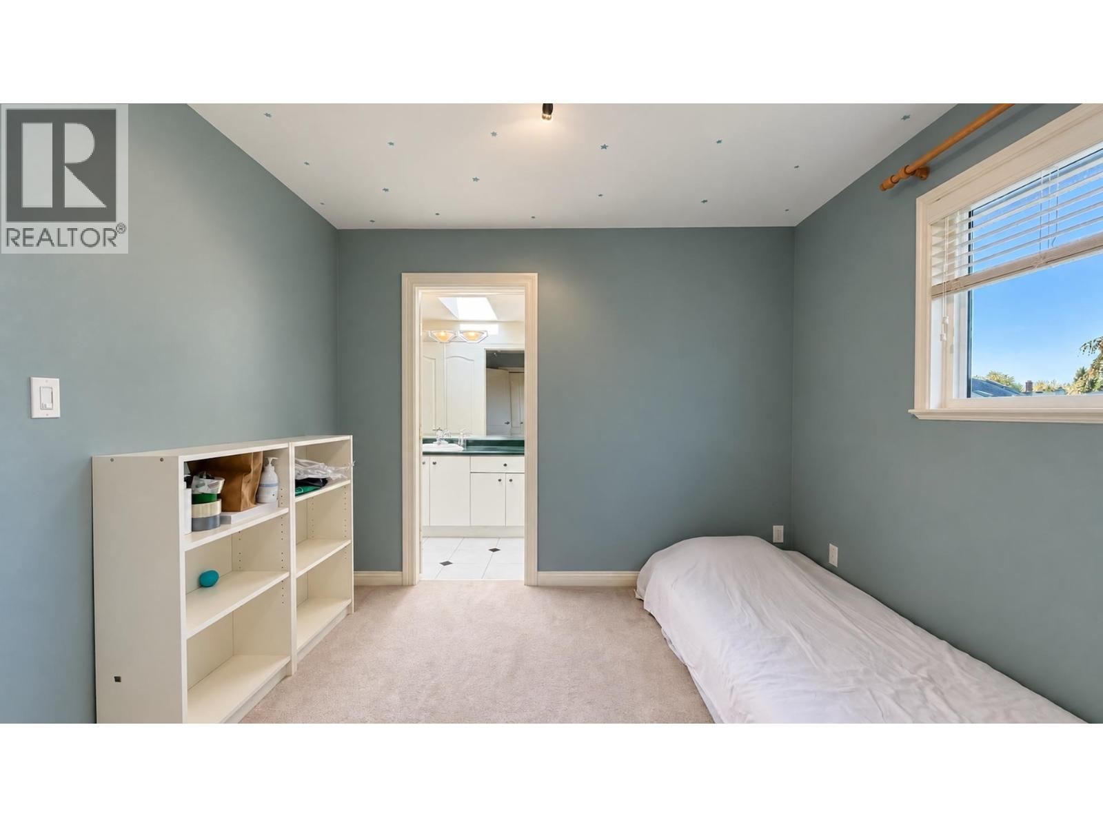 4928 Branscombe Court, Richmond, British Columbia  V7E 6N8 - Photo 32 - R3174691