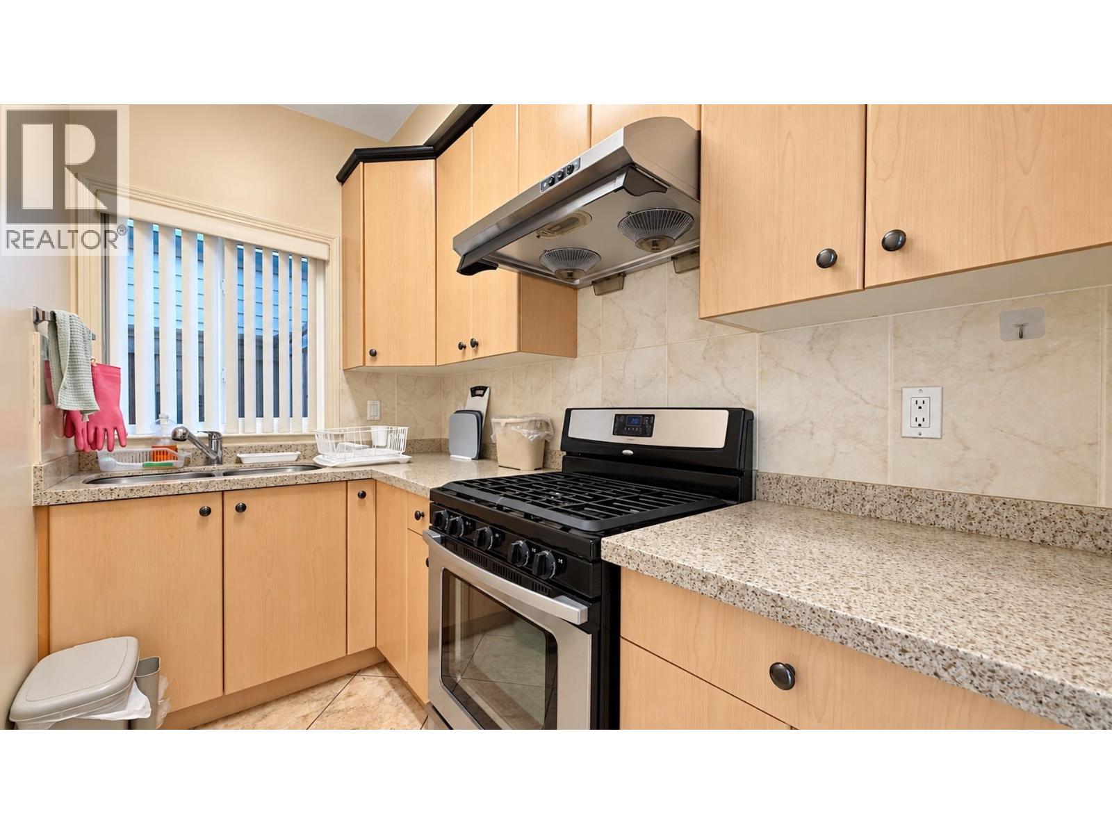 4928 Branscombe Court, Richmond, British Columbia  V7E 6N8 - Photo 14 - R3174691