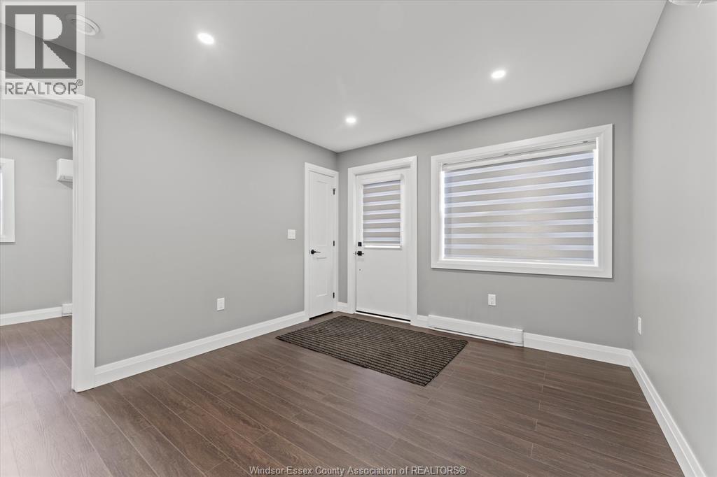 1147 Hickory Unit# Main, Windsor, Ontario  N8Y 3S4 - Photo 3 - 26025054