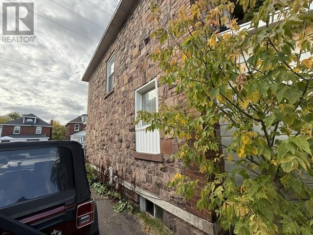 166 Hudson St, Sault Ste. Marie, Ontario  P6A 1T4 - Photo 5 - SM262759