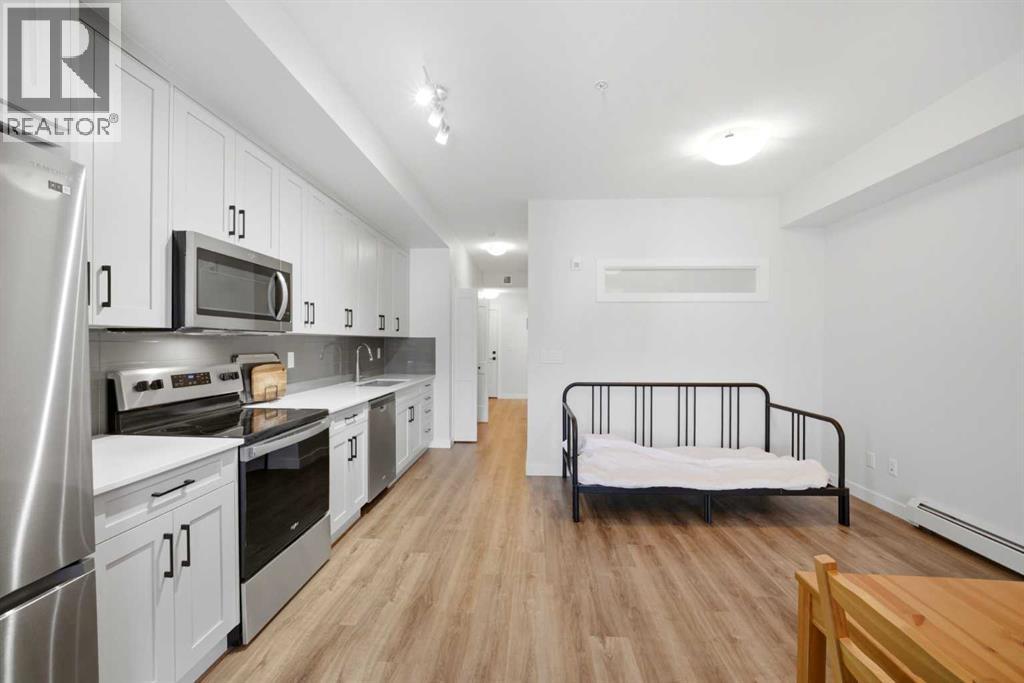 315, 10 Sage Hill  NW