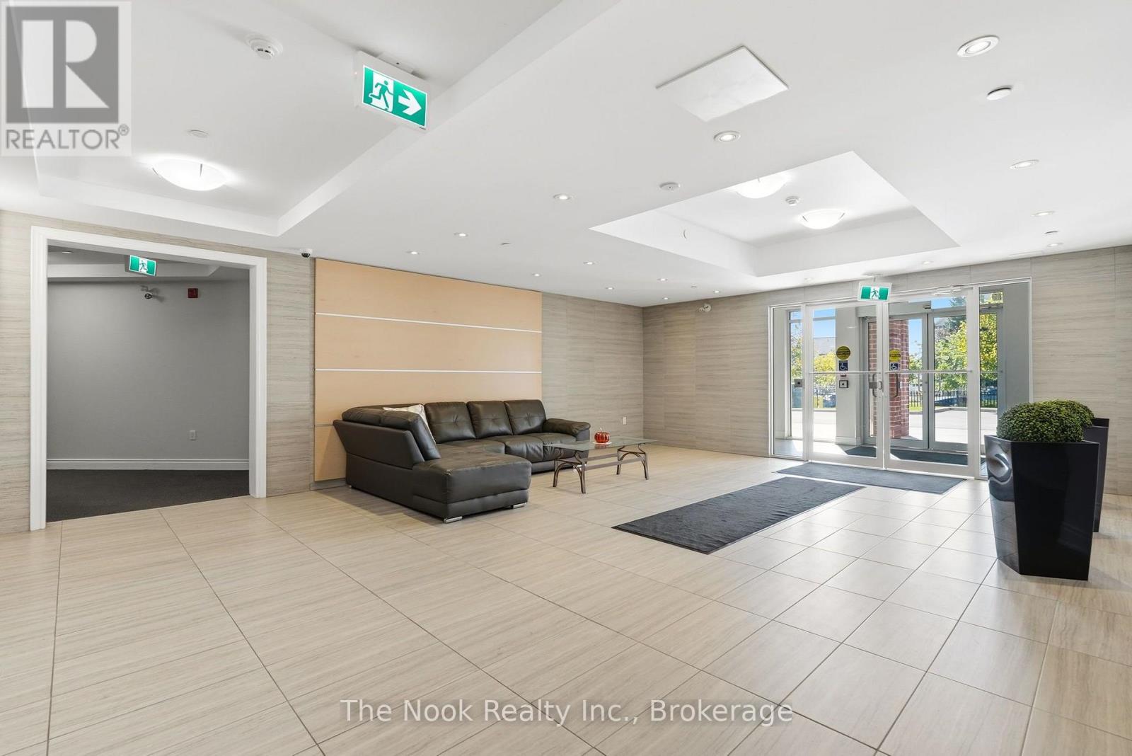 420 - 84 Aspen Springs Drive, Clarington, Ontario  L1C 0V3 - Photo 5 - E14028714