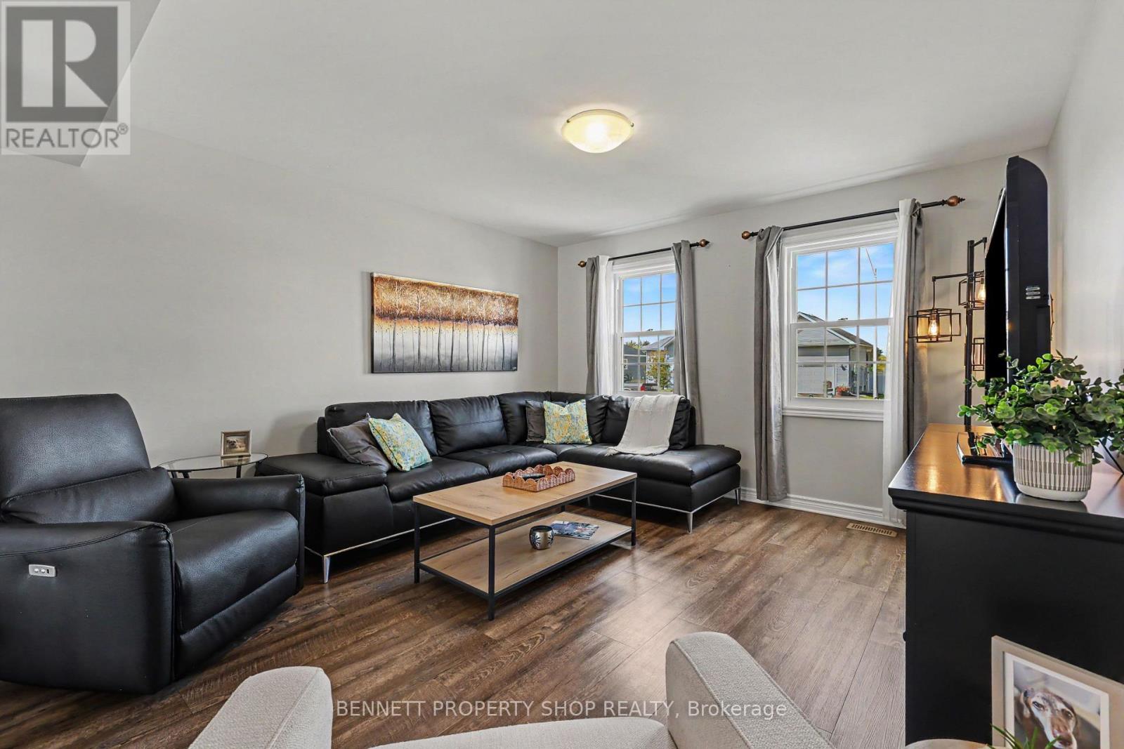 77 Tabitha Crescent, North Dundas, Ontario  K0C 1H0 - Photo 3 - X14028730