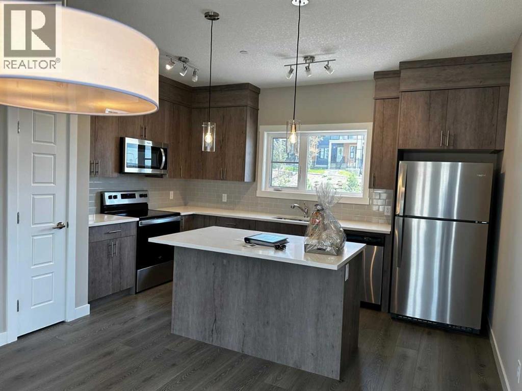 102 Livingston Common Ne, Calgary, Alberta  T3P 1K1 - Photo 4 - A2344717