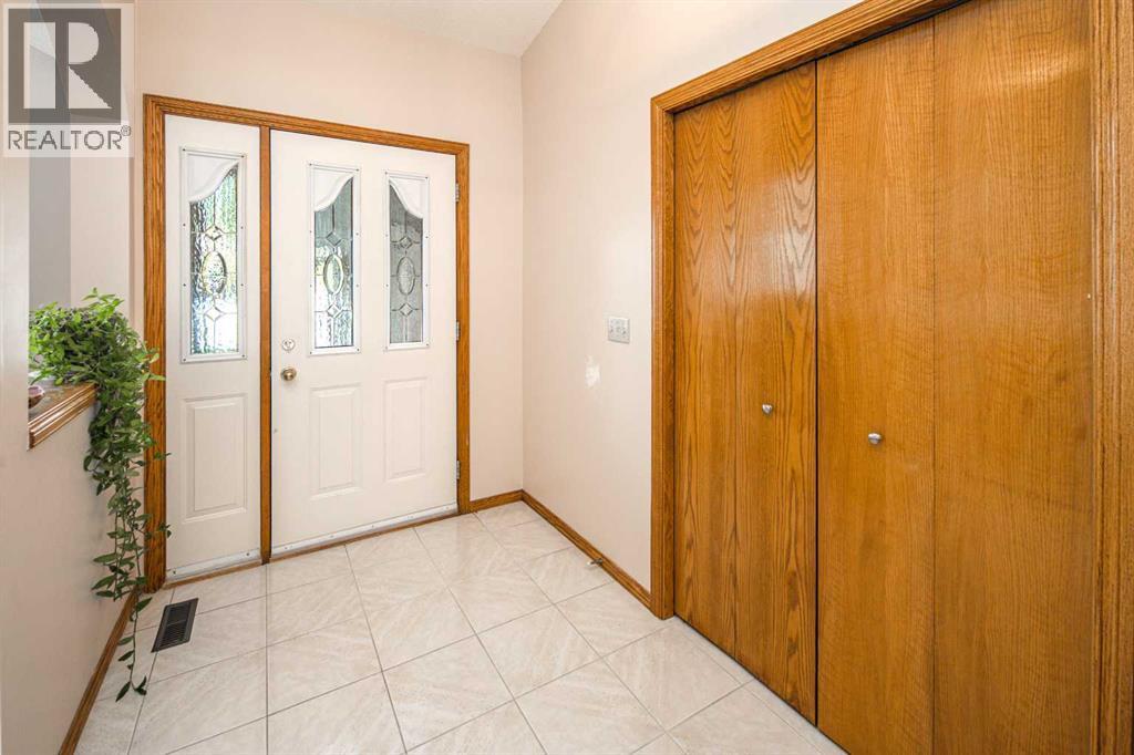 6915 Christie Estate Boulevard Sw, Calgary, Alberta  T3H 2R2 - Photo 4 - A2350086