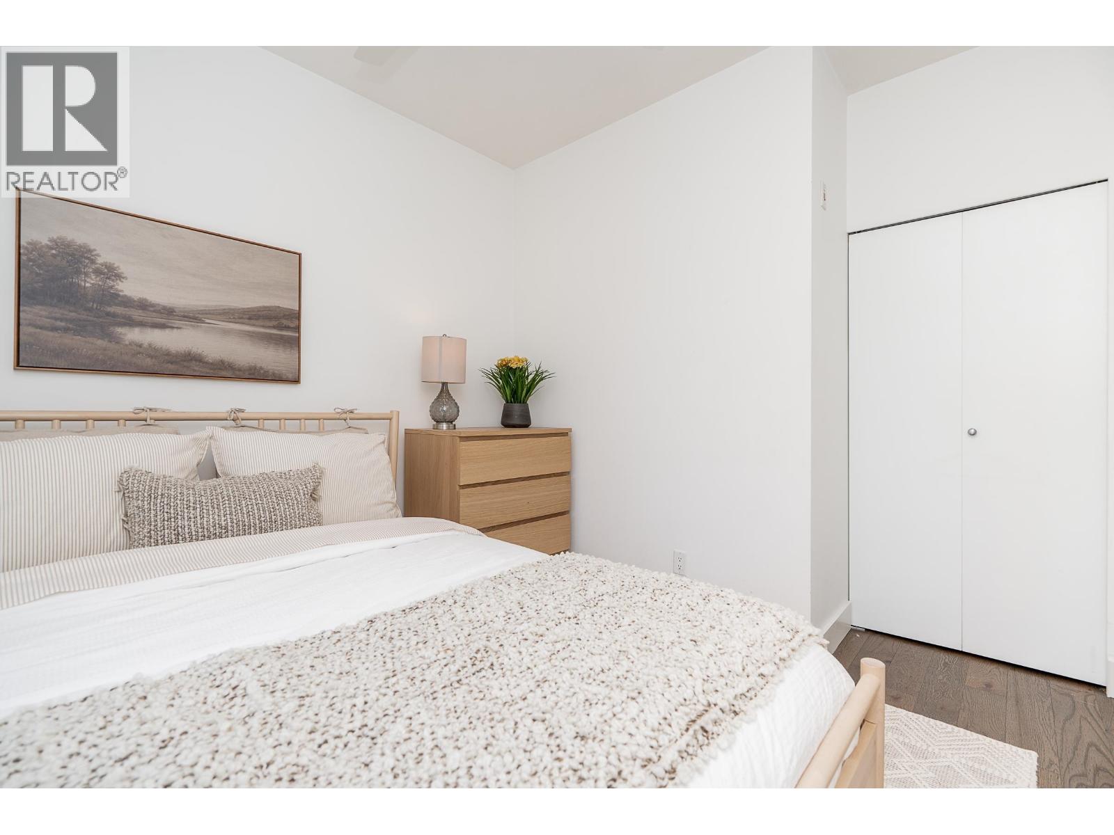 418 7478 BYRNEPARK WALK
