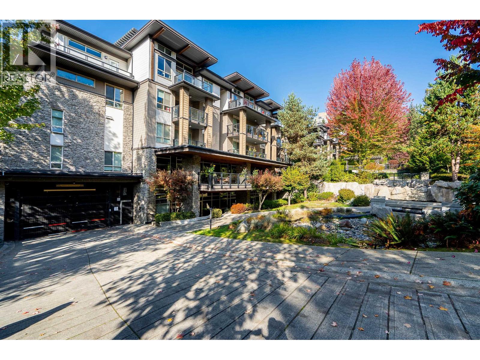418 7478 BYRNEPARK WALK
