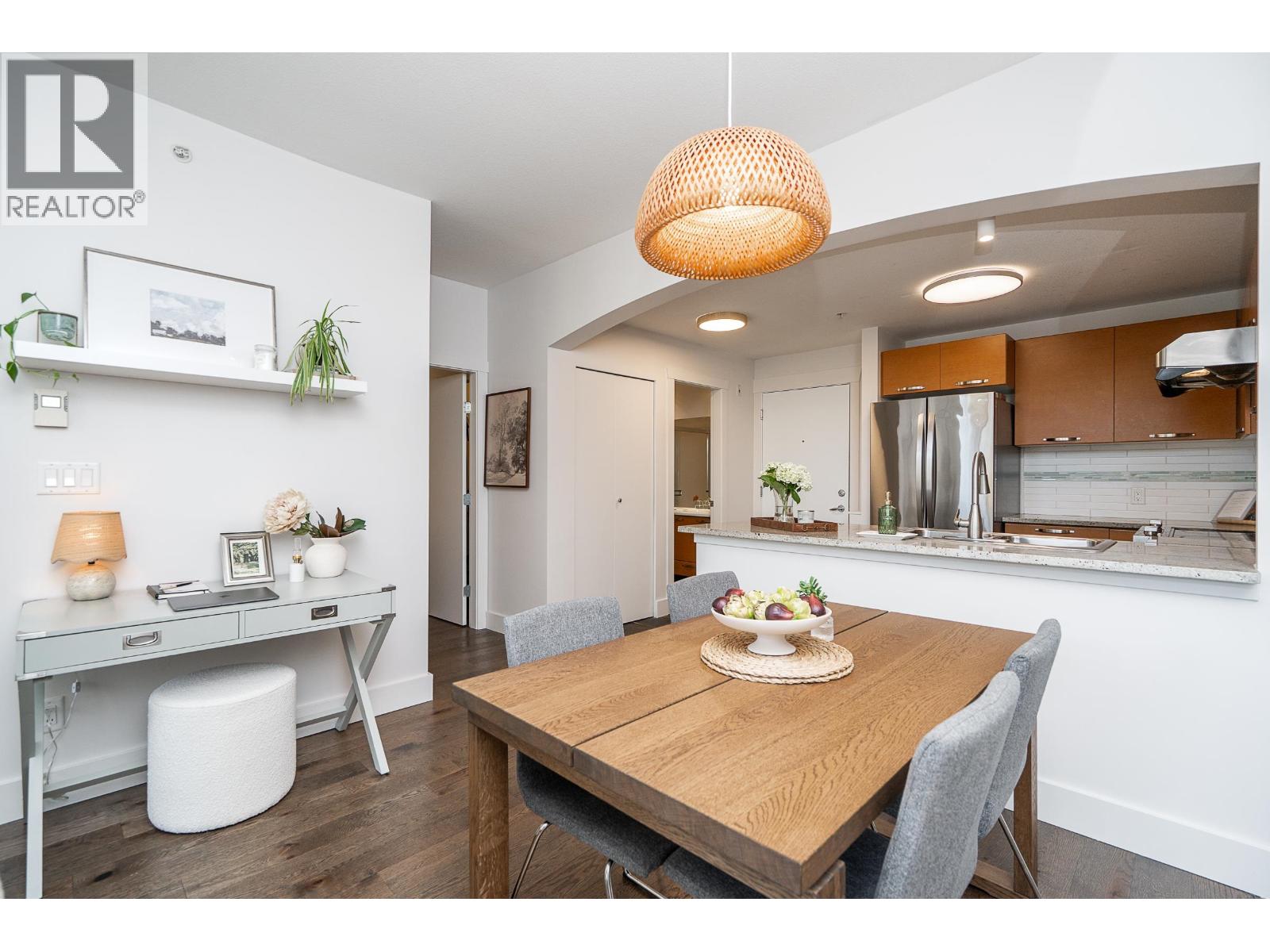 418 7478 BYRNEPARK WALK