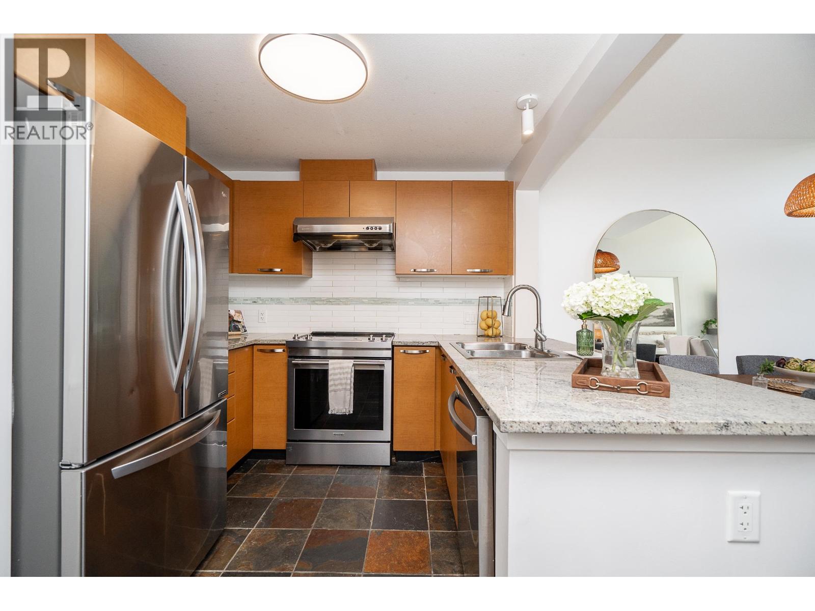 418 7478 BYRNEPARK WALK