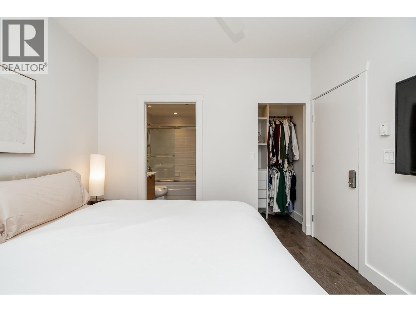 418 7478 BYRNEPARK WALK