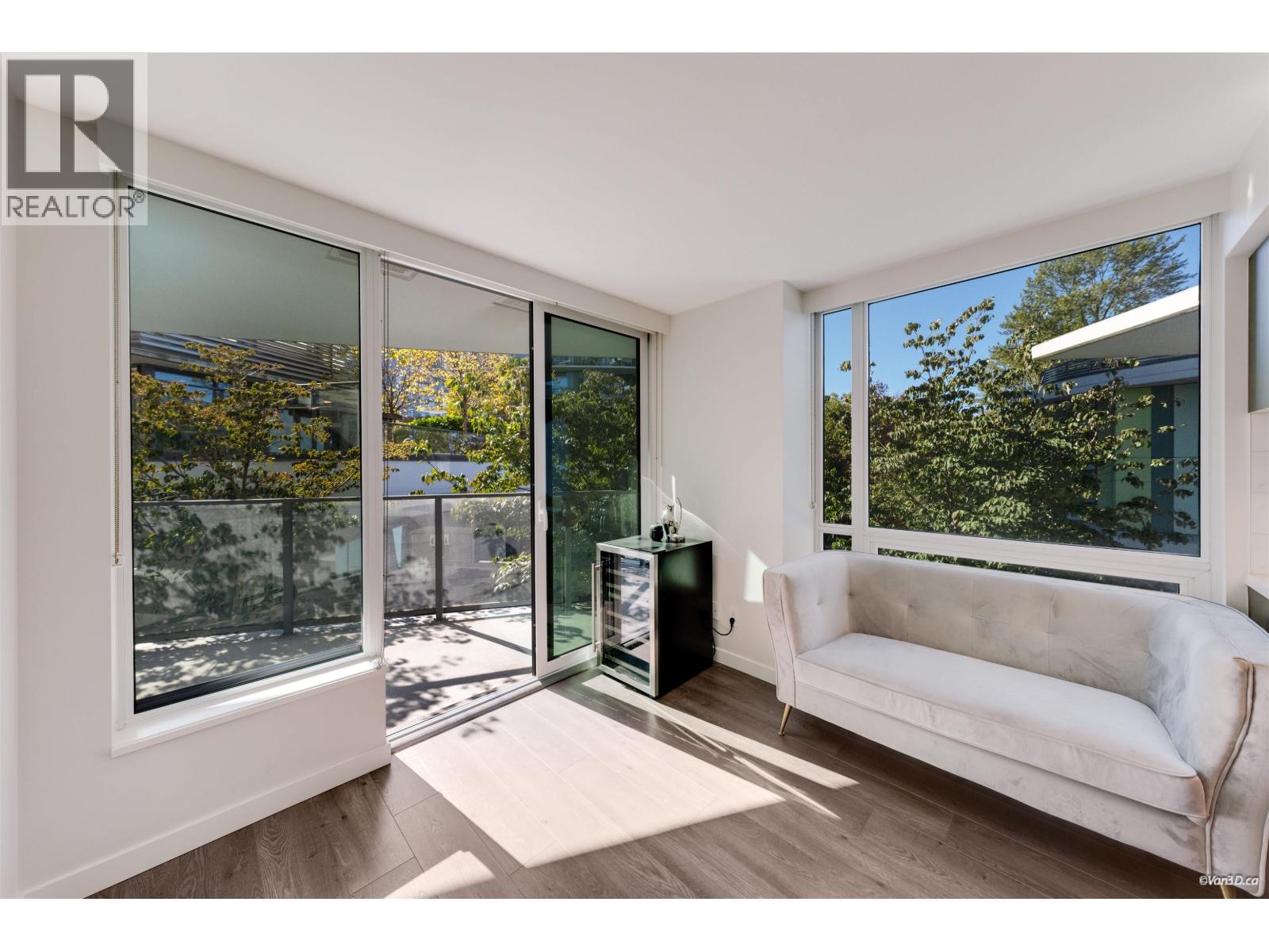 301 8189 CAMBIE STREET, Vancouver, British Columbia