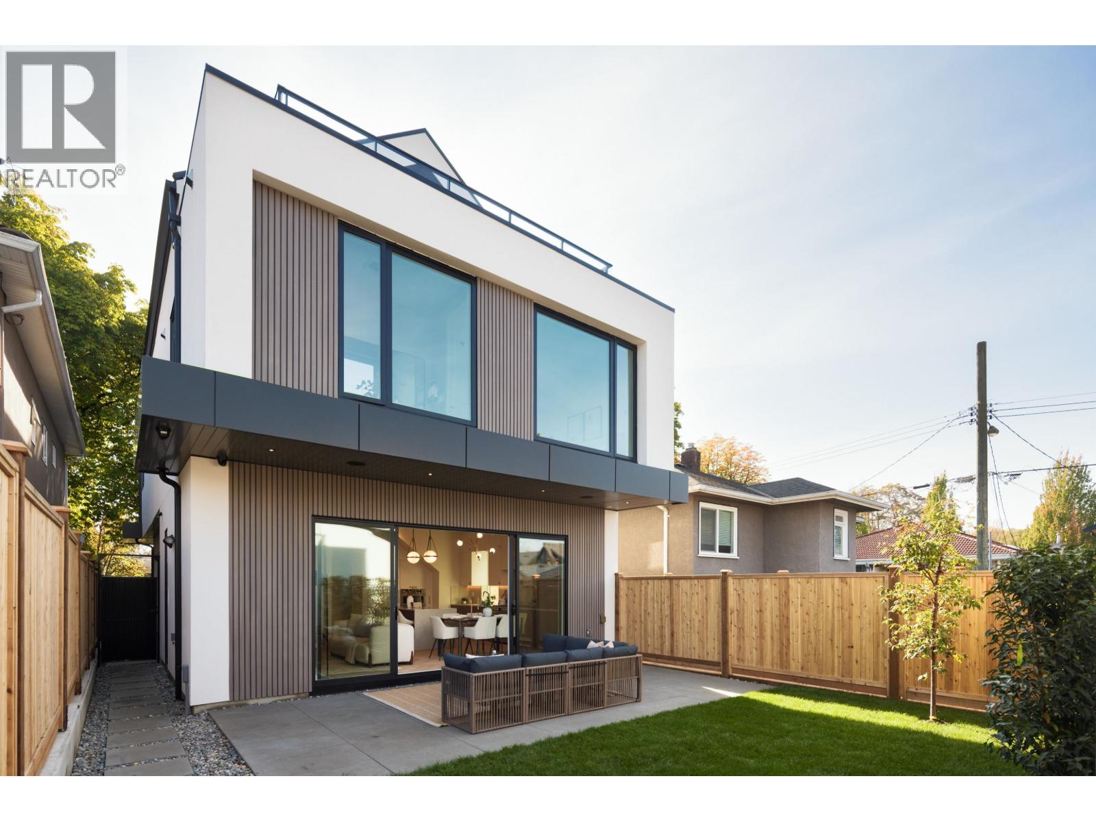 2 231 E 39th Avenue, Vancouver, British Columbia V5W 1K1 - Photo 2 - R3174774