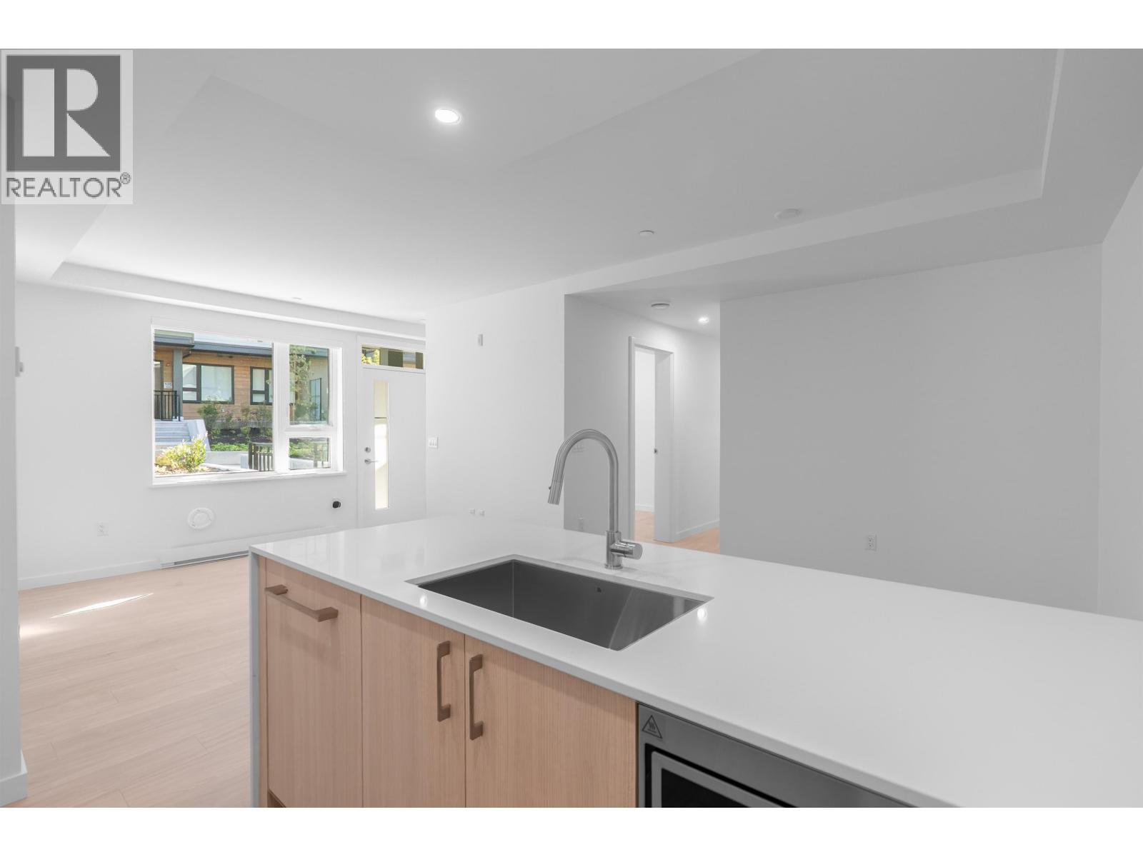 120 954 Lytton Street, North Vancouver, British Columbia  V7H 1E7 - Photo 5 - R3174780