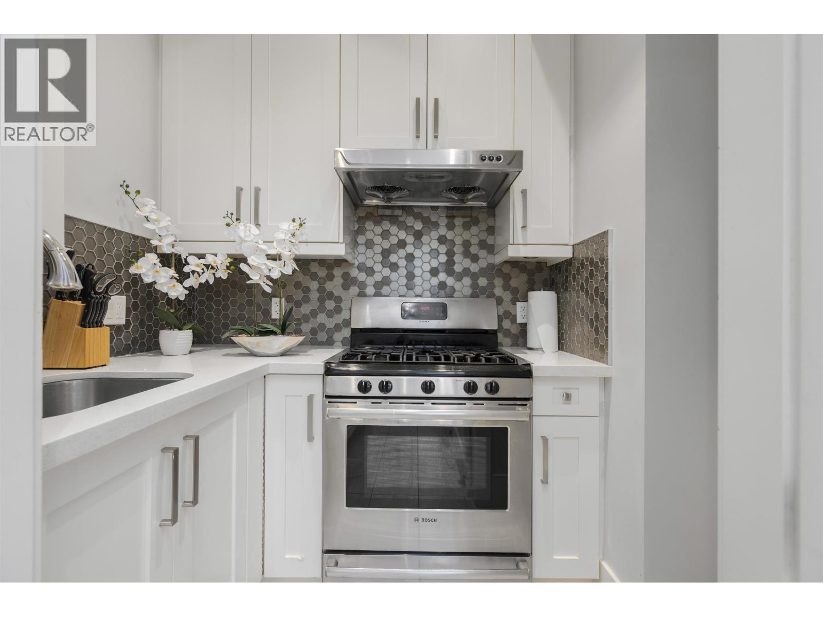 7380 Ontario Street, Vancouver, British Columbia  V5X 3B8 - Photo 11 - R3174782