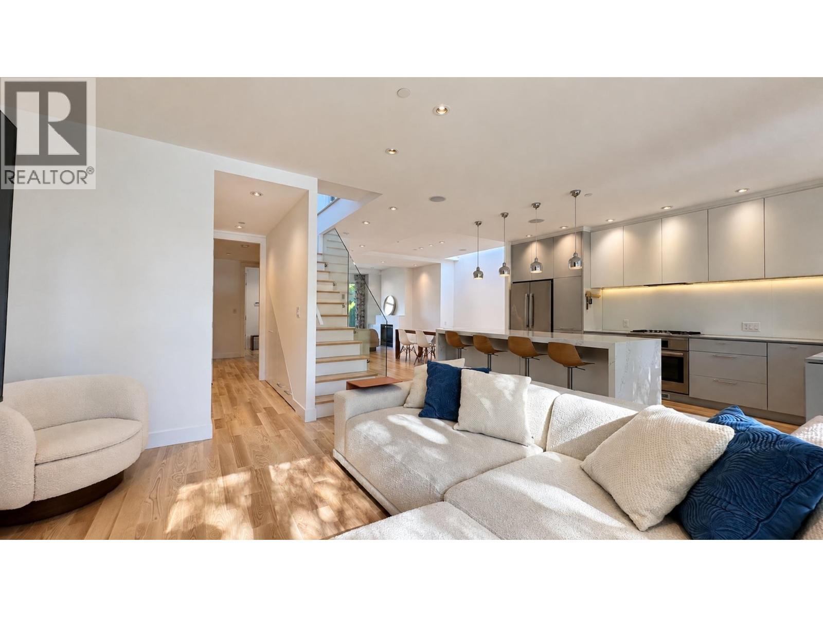 80 E 22nd Avenue, Vancouver, British Columbia  V5V 1T4 - Photo 12 - R3174810